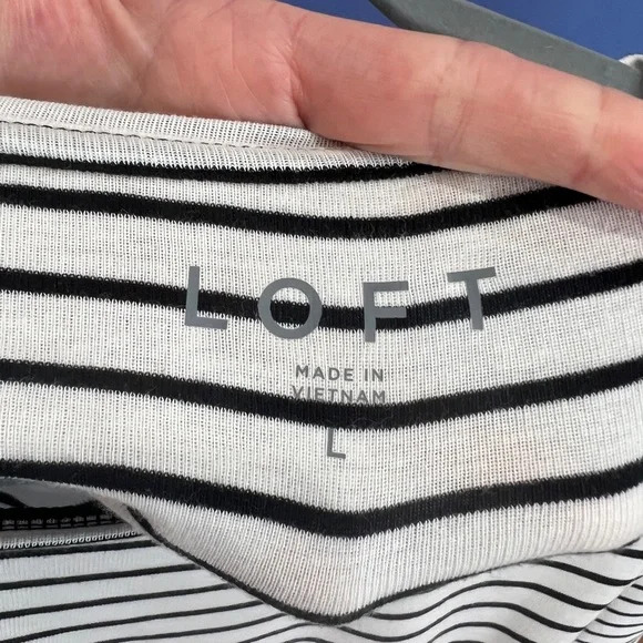 LOFT Women's Striped Black and White Top - Picture 3 of 3